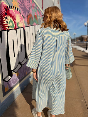 Entro Blue Stripe Quarter Sleeve Midi Dress