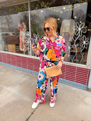 GigiO Bold Floral Wide Leg Pants