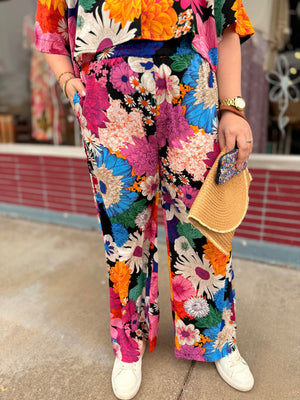 GigiO Bold Floral Wide Leg Pants